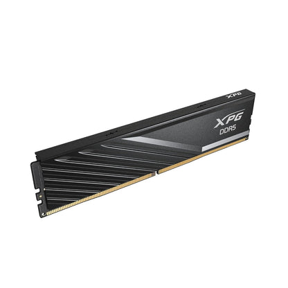 Close-up detail of the black aluminum heatsink with geometric line pattern.

