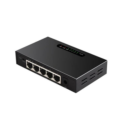 MicroWorld TXE038 5-Port Gigabit PoE Switch, 4 PoE Ports 802.3at/af, 10/100/1000Mbps