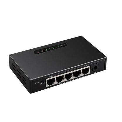 MicroWorld TXE038 5-Port Gigabit PoE Switch, 4 PoE Ports 802.3at/af, 10/100/1000Mbps